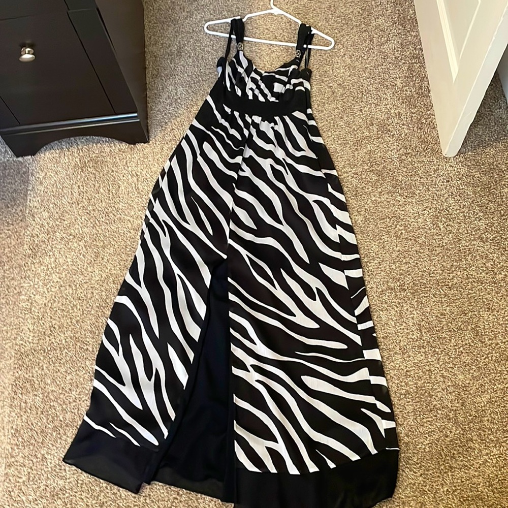 White House black market dress worn once.